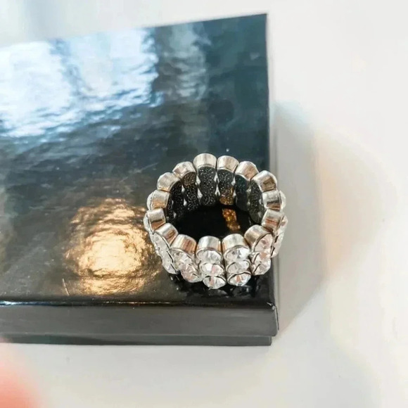 Crystal Bling Ring - Picture 7 of 9